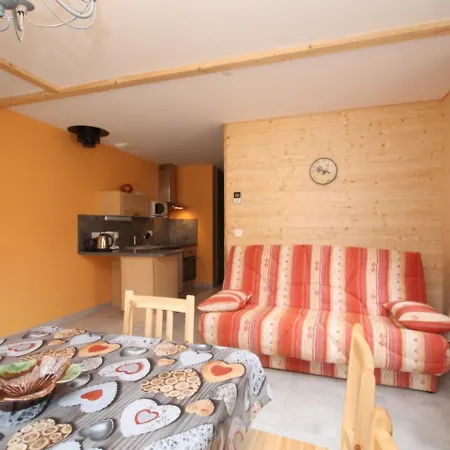Chalet Au Mont-dore Avec Terrasse, 2 Ch., Navette Ski, Prox. Centre & Sentiers - Fr-1-608-41 *
